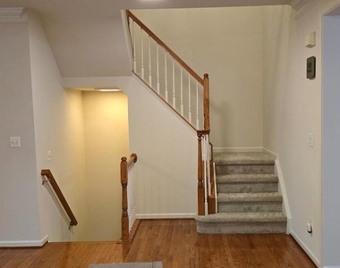 22614 Welborne Manor Square - Photo Thumbnail 37
