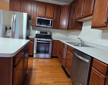 22614 Welborne Manor Square - Photo Thumbnail 3