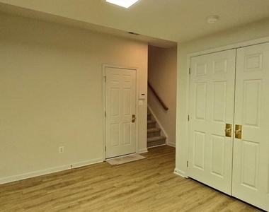 22614 Welborne Manor Square - Photo Thumbnail 46