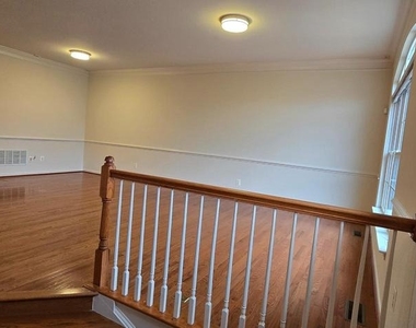 22614 Welborne Manor Square - Photo Thumbnail 15