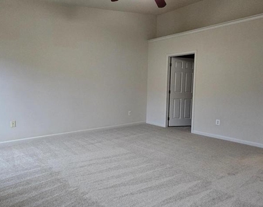 22614 Welborne Manor Square - Photo Thumbnail 26