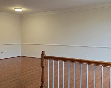 22614 Welborne Manor Square - Photo Thumbnail 14