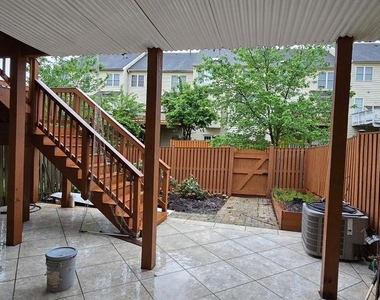 22614 Welborne Manor Square - Photo Thumbnail 42