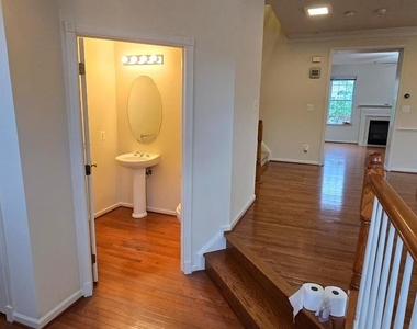 22614 Welborne Manor Square - Photo Thumbnail 18