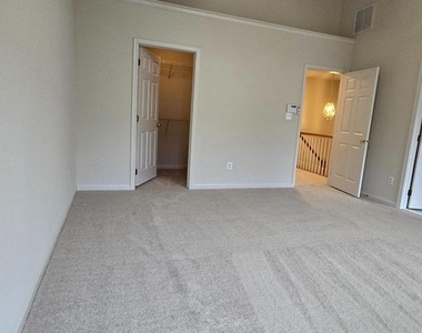 22614 Welborne Manor Square - Photo Thumbnail 27