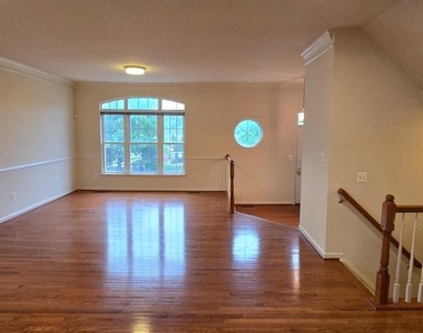 22614 Welborne Manor Square - Photo Thumbnail 17
