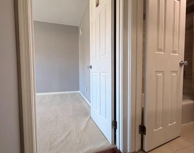 9115 Barrick Street - Photo Thumbnail 4