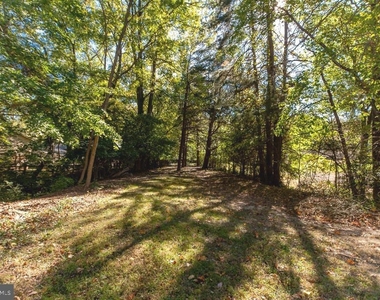 8523 Tysons Court - Photo Thumbnail 14