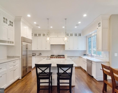 6801 Danforth Street - Photo Thumbnail 4