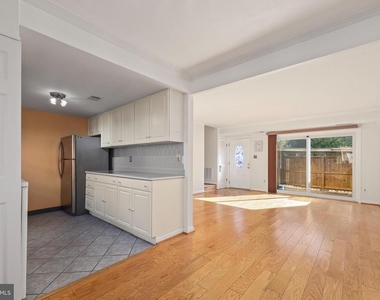 609 Jefferson Street - Photo Thumbnail 11