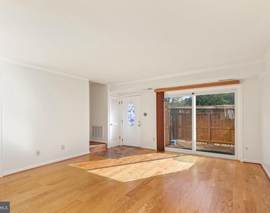 609 Jefferson Street - Photo Thumbnail 7