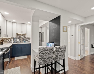 3245 Rio Drive - Photo Thumbnail 6