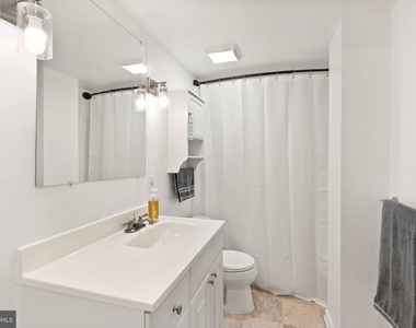 3245 Rio Drive - Photo Thumbnail 17