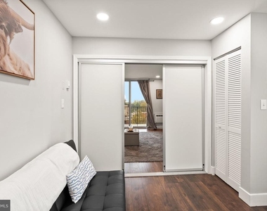 3245 Rio Drive - Photo Thumbnail 10