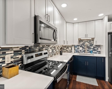 3245 Rio Drive - Photo Thumbnail 5