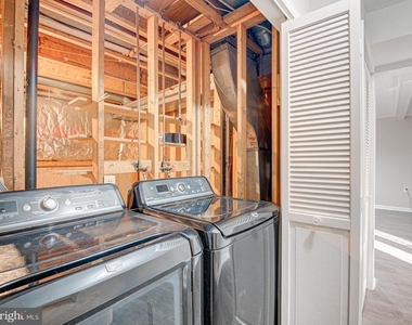 10332 Mockingbird Pond Court - Photo Thumbnail 34