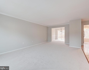 10332 Mockingbird Pond Court - Photo Thumbnail 5