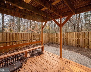 10332 Mockingbird Pond Court - Photo Thumbnail 38