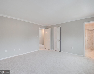 10332 Mockingbird Pond Court - Photo Thumbnail 18