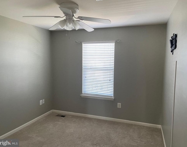 233 Morlyn Drive - Photo Thumbnail 17