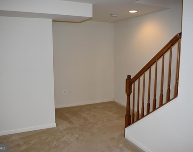 233 Morlyn Drive - Photo Thumbnail 25