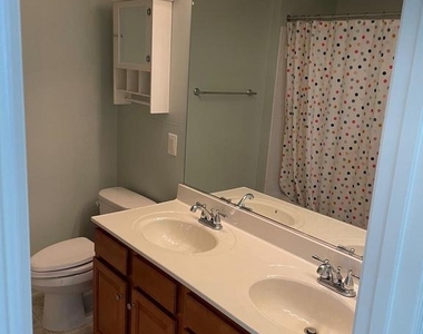 233 Morlyn Drive - Photo Thumbnail 23