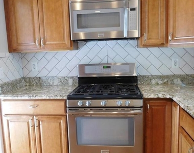 4006 Woodland Drive - Photo Thumbnail 10