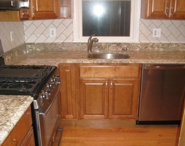 4006 Woodland Drive - Photo Thumbnail 9