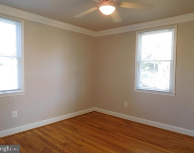 4006 Woodland Drive - Photo Thumbnail 13
