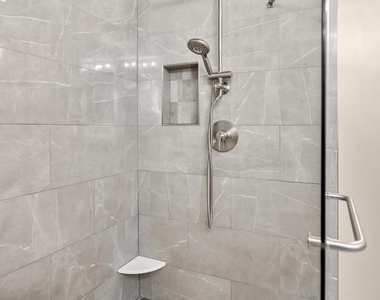 5108 Donovan Drive - Photo Thumbnail 31