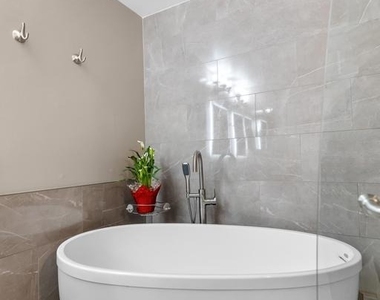5108 Donovan Drive - Photo Thumbnail 30