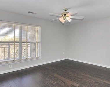 5108 Donovan Drive - Photo Thumbnail 23