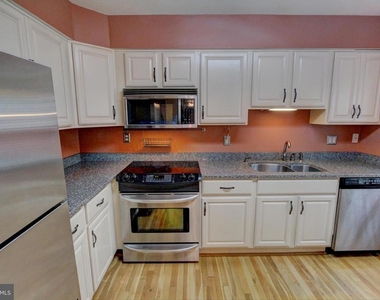4 Fendall Avenue - Photo Thumbnail 7