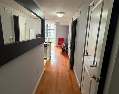 1021 N Garfield Street - Photo Thumbnail 1