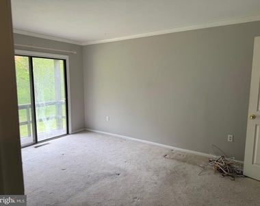 204 Village Road - Photo Thumbnail 7