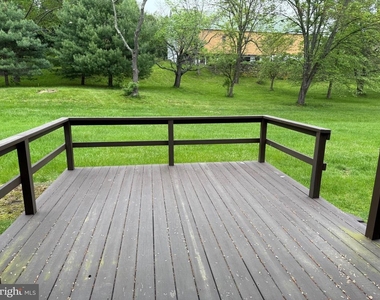 204 Village Road - Photo Thumbnail 15