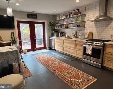 2610 Parrish Street - Photo Thumbnail 14