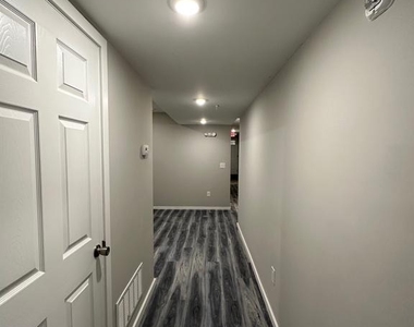 1225 W Dauphin Street - Photo Thumbnail 16