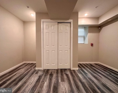 1225 W Dauphin Street - Photo Thumbnail 34