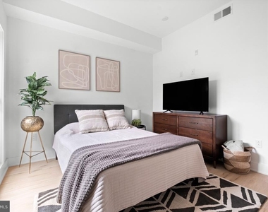 1221 N 4th Street - Photo Thumbnail 14