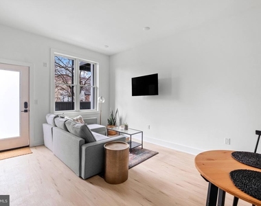 1221 N 4th Street - Photo Thumbnail 8