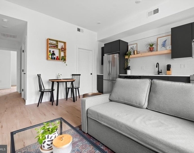 1221 N 4th Street - Photo Thumbnail 9