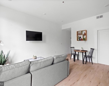1221 N 4th Street - Photo Thumbnail 7