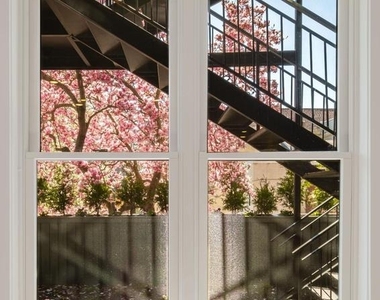 1221 N 4th Street - Photo Thumbnail 2