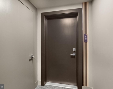 2000 Dreer Street - Photo Thumbnail 13