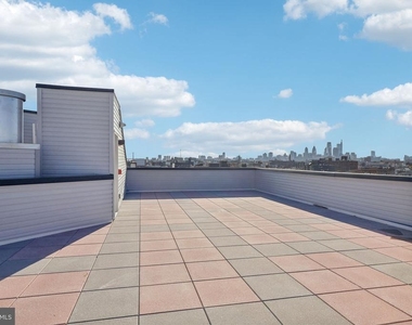 2000 Dreer Street - Photo Thumbnail 14