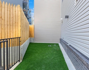2000 Dreer Street - Photo Thumbnail 29