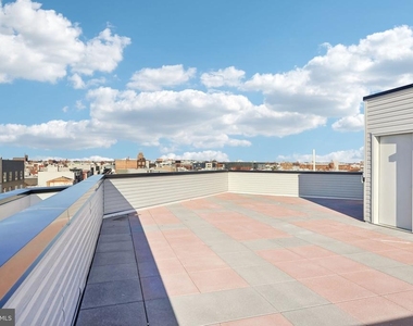 2000 Dreer Street - Photo Thumbnail 16