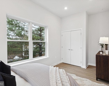 1330 S Patton Street - Photo Thumbnail 12