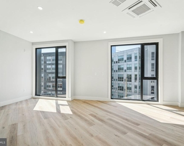 3748-9 Lancaster Avenue - Photo Thumbnail 11